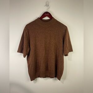 Sag Harbor vintage Brown‎ short sleeve mock neck Sweater in metallic fabric.
